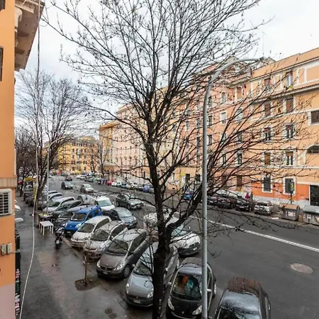 - Trastevere Train Station - Wifi Apartment Rome