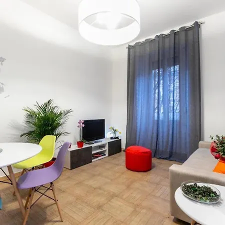 - Trastevere Train Station - Wifi Apartment Rome